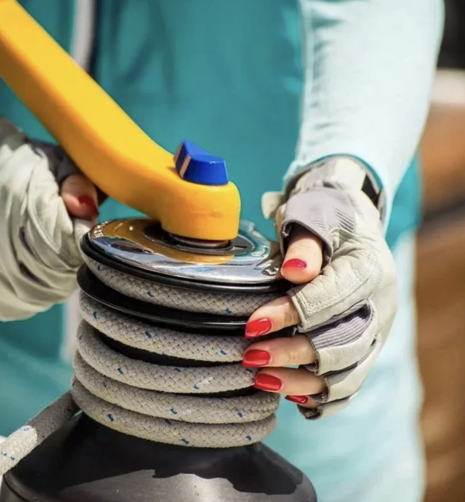 Become a skipper — working the winch
